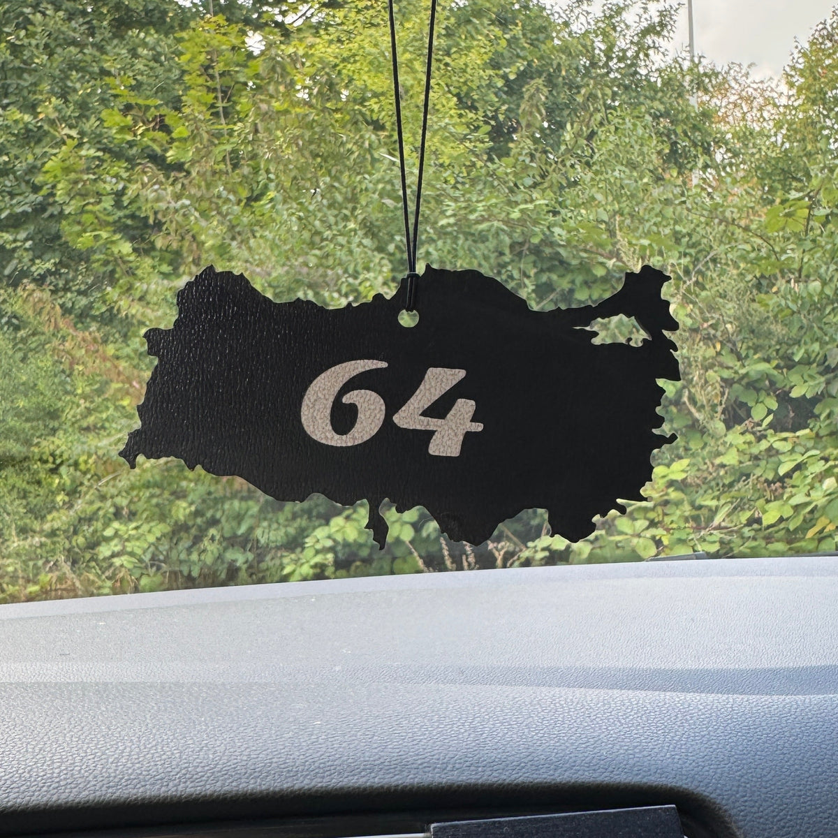 “64 Usak“